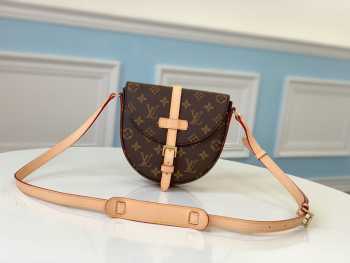 LV M45443 Retro saddle bag