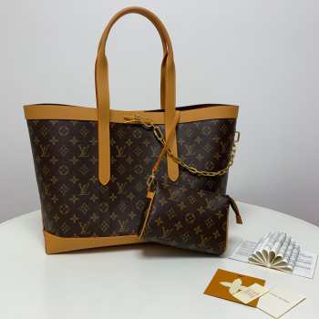 LV Monogram Tote Bag M44657