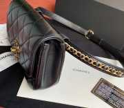 Chanel 19 Lambskin Waist Bag Black 17cm - 5