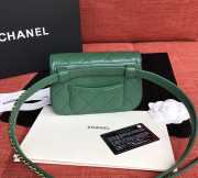 Chanel 19 Lambskin Waist Bag Green 17cm - 4