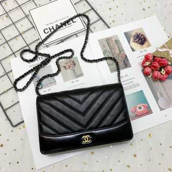 Chanel Chevron Crinkled Calfskin Gabrielle Woc chain bag black