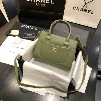 Chanel Neo Executive Handbag A69929 22cm 