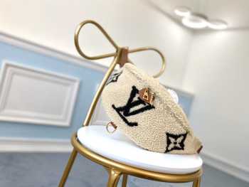 LV Lambs Wool Bumbag M55425