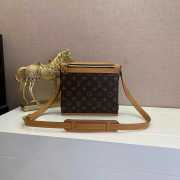 LV SLanting Monogram Bag M44659 - 1