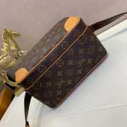 Louis Vuitton Monogram Cosmetic Bag M44937 002 - 3