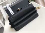 Chanel flap bag 19cm black - 5