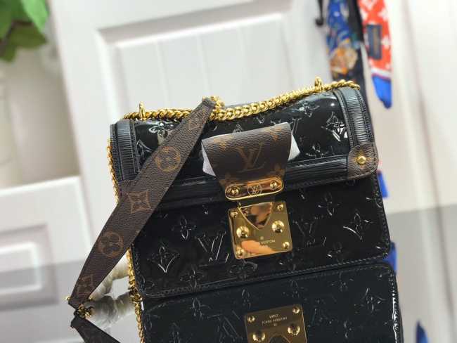 LV WYNWOOD BAG M90442 - 1