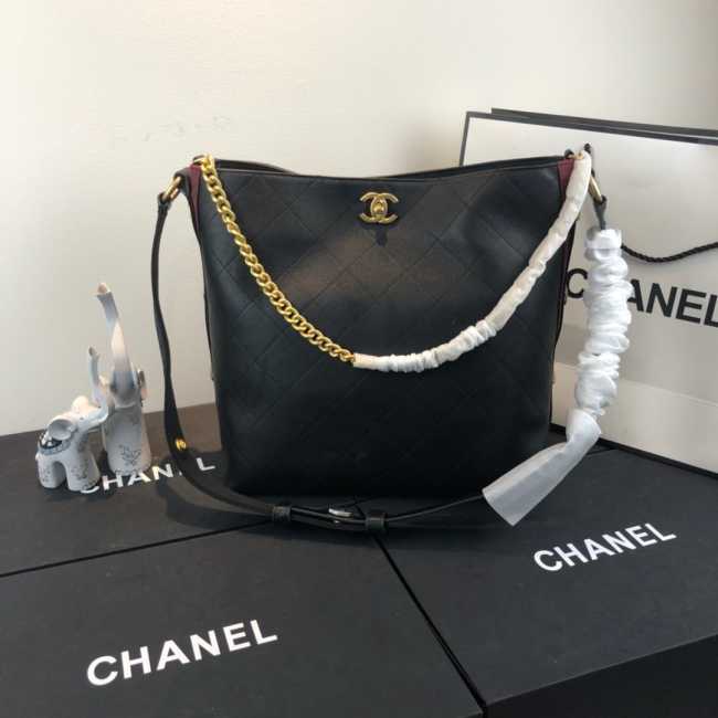 Chanel Hobo Handbag A57573 29cm - 1