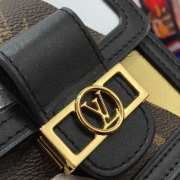 Louis Vuitton M69086 LOL Dauphine BB - 3