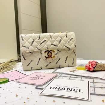 Chanel Vintage Jumbo Bag 30