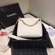 Chanel Hobo Bag AS1461 White - 3