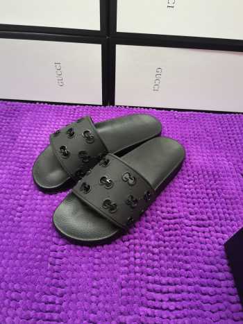 Gucci Slides 008