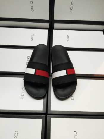 Gucci Slides 019