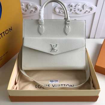 Louis Vuitton Lockme large Tote M55846 white