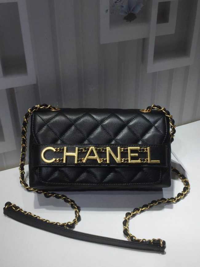 Chanel small flap bag calfskin goldtone metal black - 1