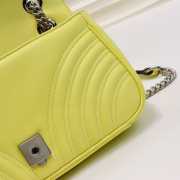 Gucci Marmont matelassé shoulder bag 26cm yellow - 3