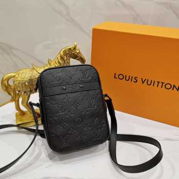 Louis Vuitton Messenger Shoulder Bags M44972