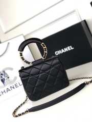 Chanel Small Flap Bag Lambskin Black 20cm - 5