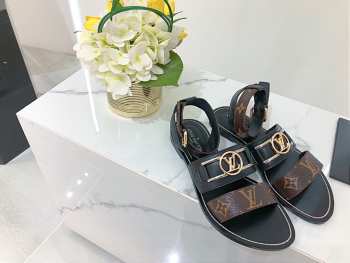 Louis Vuitton Sandals 004