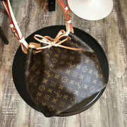 Louis Vuitton Handbag 24cm - 2