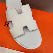 Hermes Slides 002 - 3