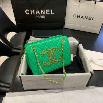 Chanel AS1516 Chain Handbag 25cm Green