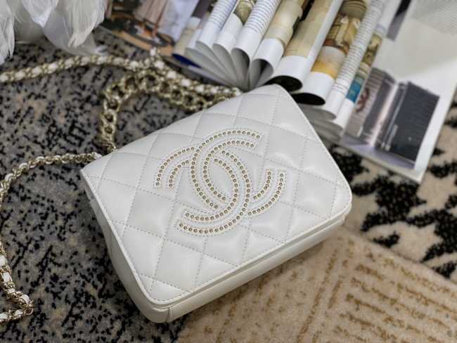 Chanel Flap Bag Lmbskin - 1