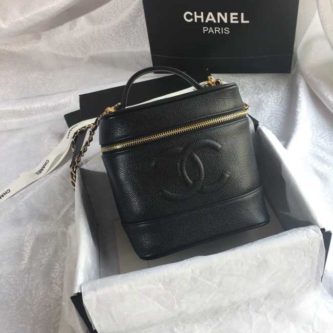 Chanel Vanity Case 17cm - 1