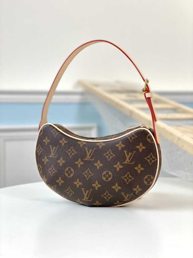 Louis Vuitton Monogram Croissant GM Shoulder Bag M51511 - 1