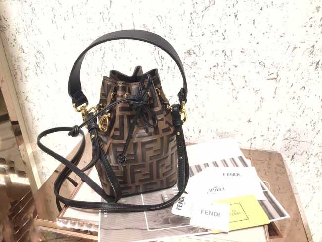 Fendi Bucket bag - 1