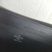 Louis Vuitton Lockme Clutch Bag M56136 - 6