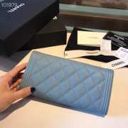 Chanel LeBoy Wallet Caviar Blue 19CM  - 4