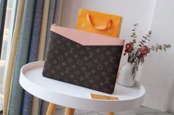 Louis Vuitton Daily Pouch