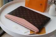 Louis Vuitton Daily Pouch - 6