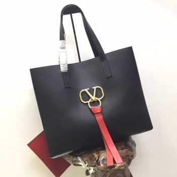 Valentino Garavani Tote