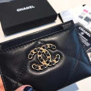 Chanel card holder - 2