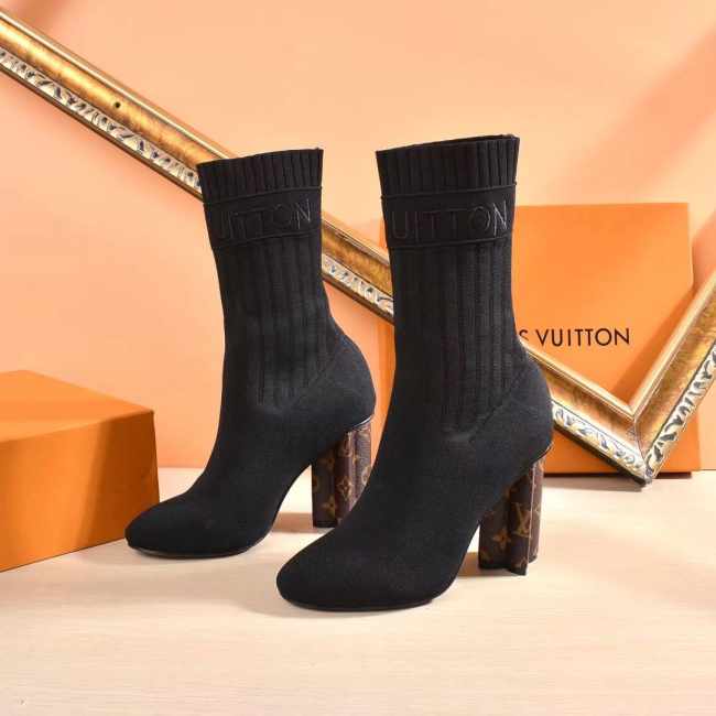 Louis Vuitton Boots 10cm - 1