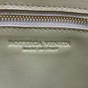 Bottega Veneta Cassette Bag 26cm 001 - 4