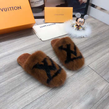 Louis Vuitton Sandals 021