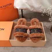 Louis Vuitton Sandals 024 - 1