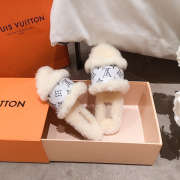 Louis Vuitton Sandals 027 - 5