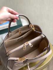 LV Montaigne BB M41053 Grey - 5