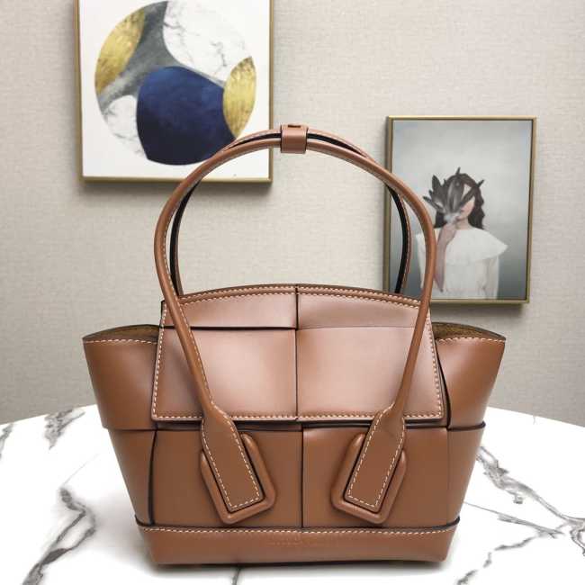 Bottega Veneta Arco Bag  - 1