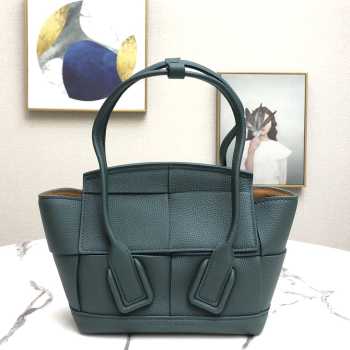 Bottega Veneta Arco Bag 006