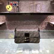 Fendi Vintage Bag gold hardware - 1