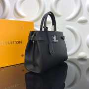 Louis Vuitton Handbag 30cm - 6