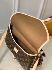 Louis Vuitton Saumur Bag M40710 - 3