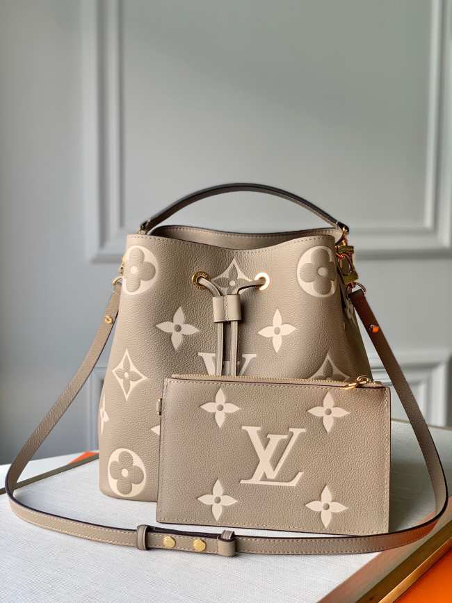 LOUIS VUITTON NEONOE MM BUCKET BAG - 1