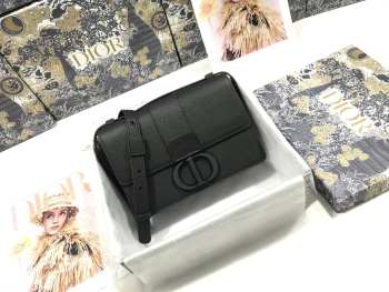 Dior Montaigne 30 bag 24cm