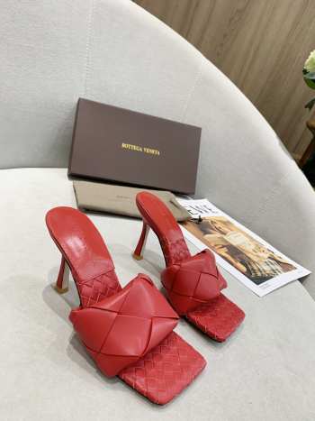 Bottega Veneta Sandals 006